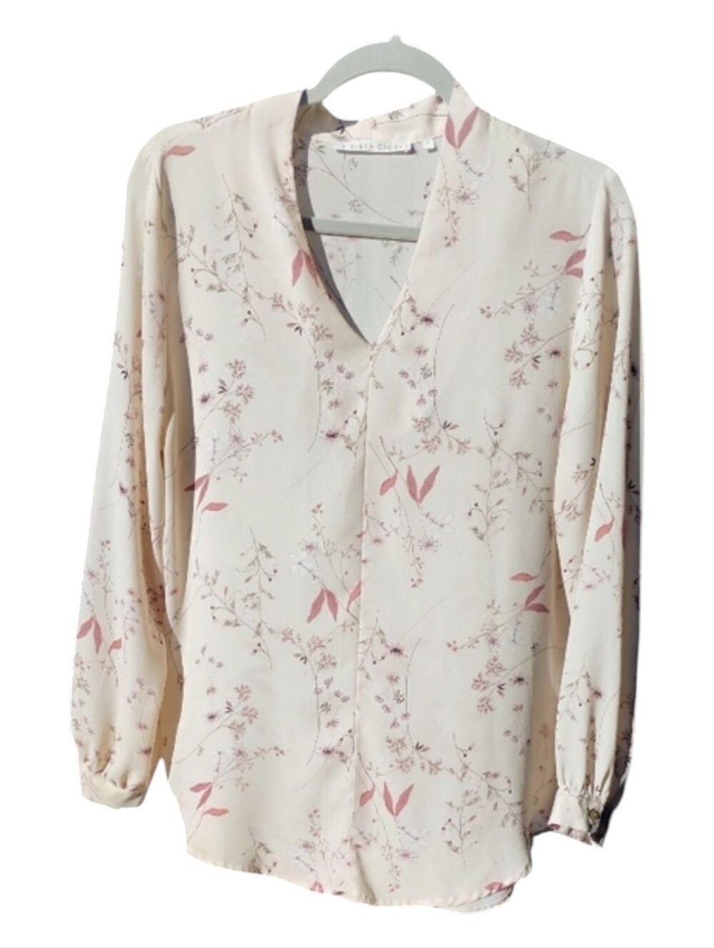 Violet + Claire Floral V-Neck Long Sleeve Blouse Cream Pink M